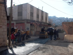 pokladani astfaltu hebron palestina