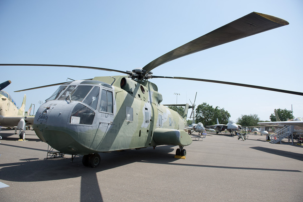 Sikorsky-CH-3E - Jolly green giant