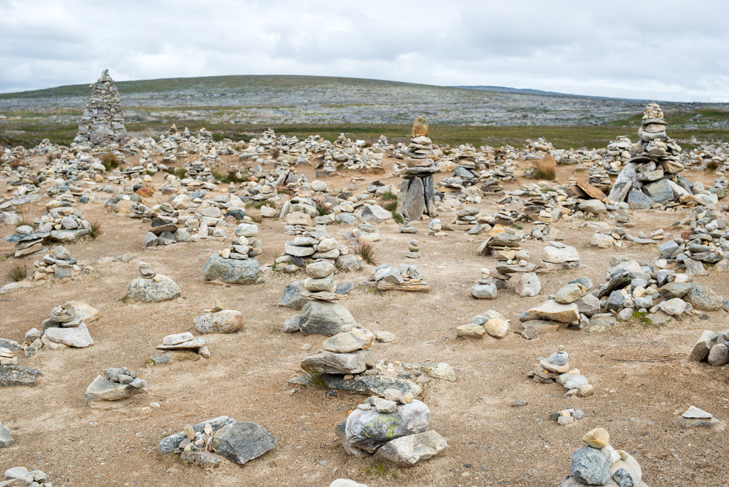 Pyramidy na polárním kruhu, Norsko, silnice E6